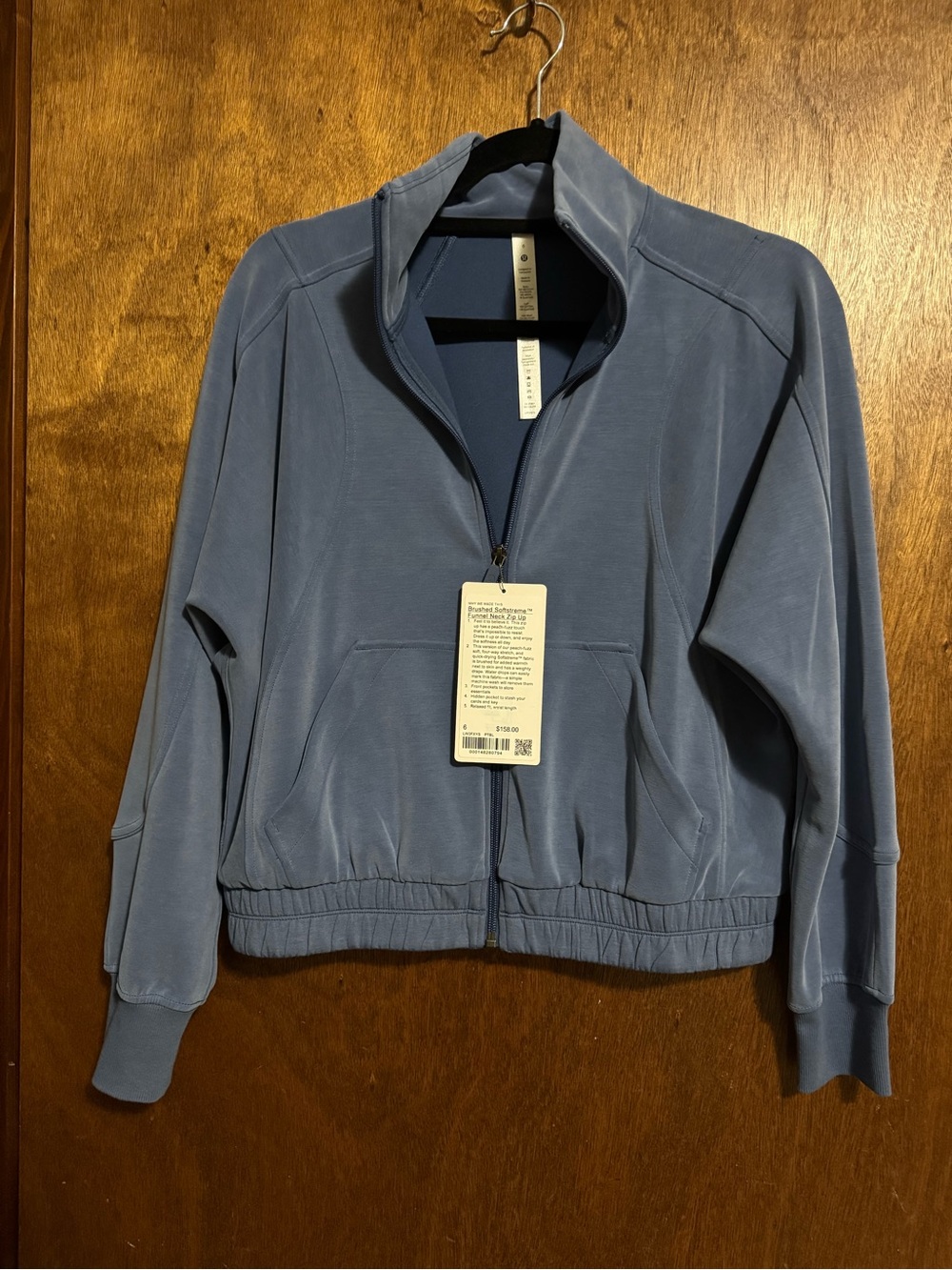 NWT Women’s Lululemon Brushed Softstreme
Funnel Neck Zip Up Size 6 - Picture 4 of 11